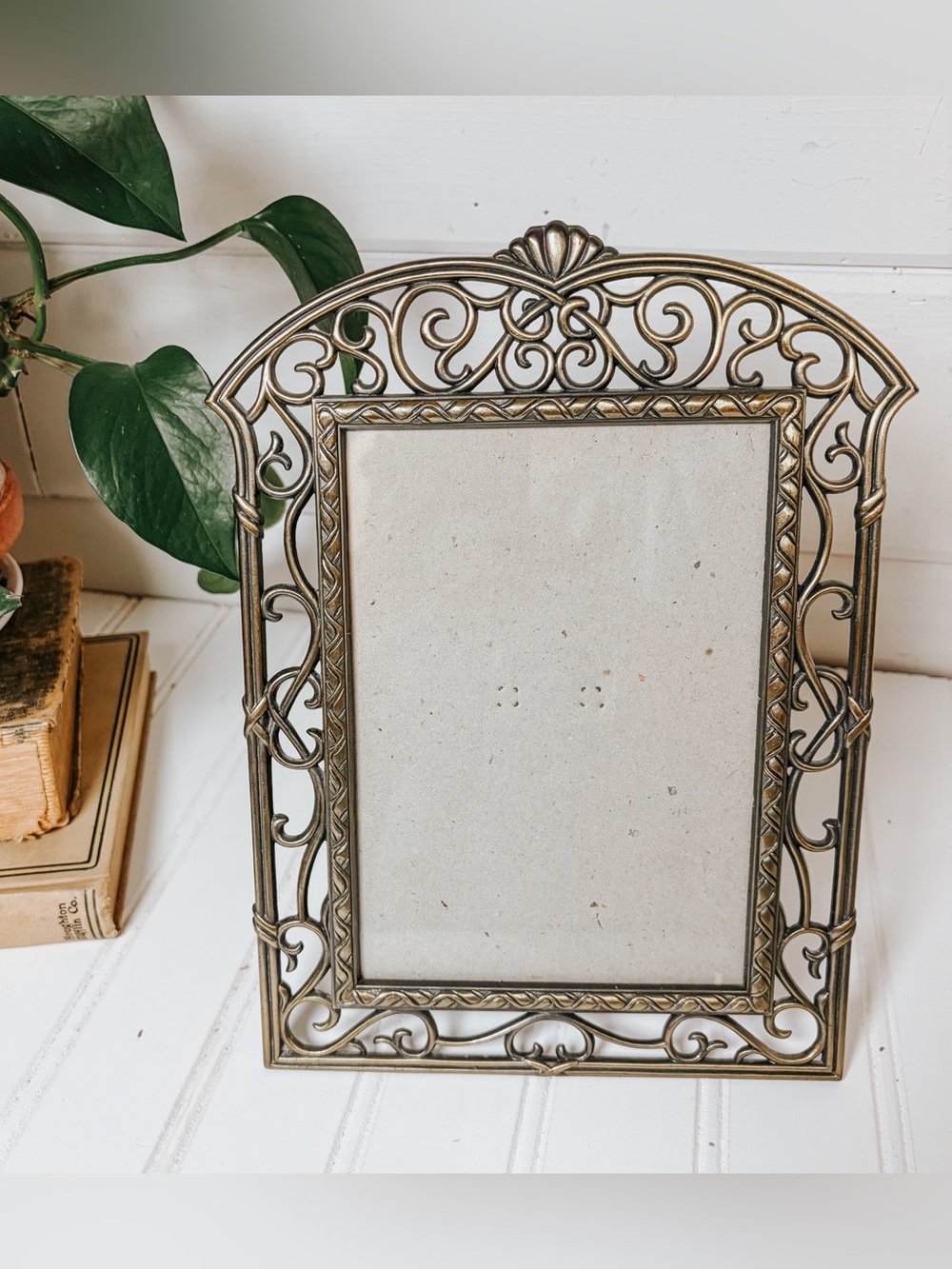 Vintage Ornate Gold Tone Picture Frame 5x7 Photo Frame